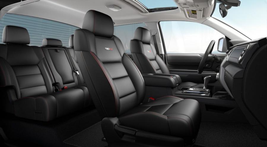 Интерьер Toyota Tundra TRD Pro CrewMax 2019 года  (фото 21 из 27)